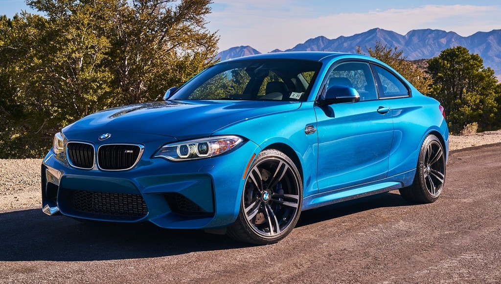 bmwbuscarpic.jpg