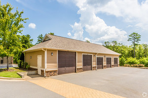 chenal-pointe-at-the-divide-little-rock-ar-building-photo(15).jpg