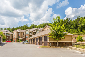 chenal-pointe-at-the-divide-little-rock-ar-building-photo(16).jpg