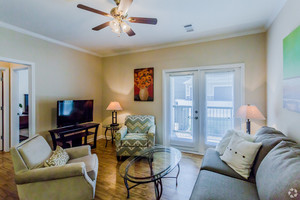 chenal-pointe-at-the-divide-little-rock-ar-interior-photo(30).jpg