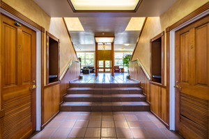 Interior_Lobby_Q5A9220-HDR.jpg