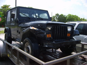 jeepcrashed001.JPG